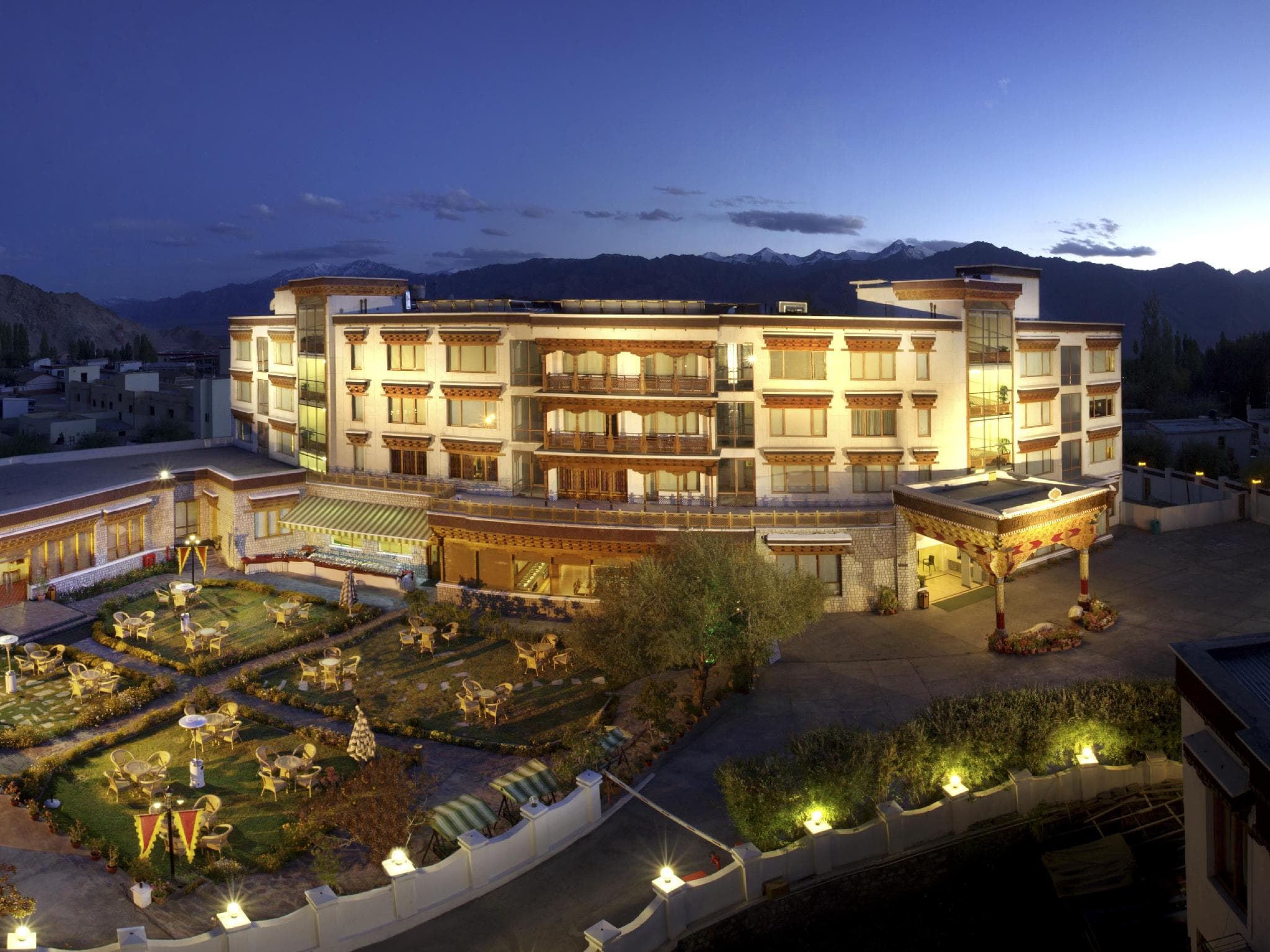 The Grand Dragon Hotel photo 3