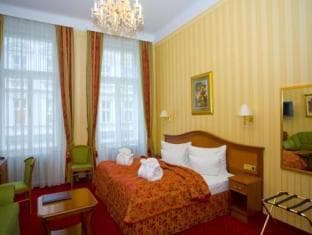 Pension Opera Suites I Self Check In photo 3