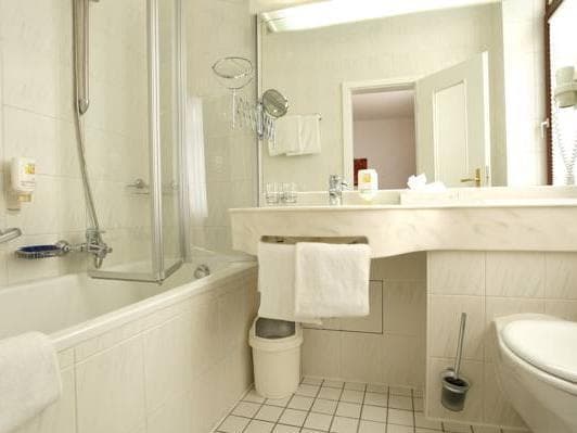 Hotel Kleefelder Hof photo 2