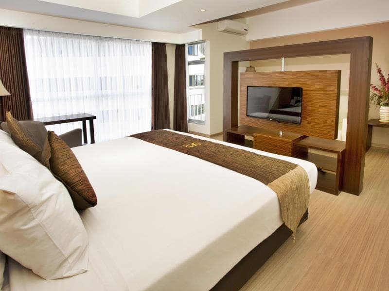 Hotel Gunawangsa MERR photo 4