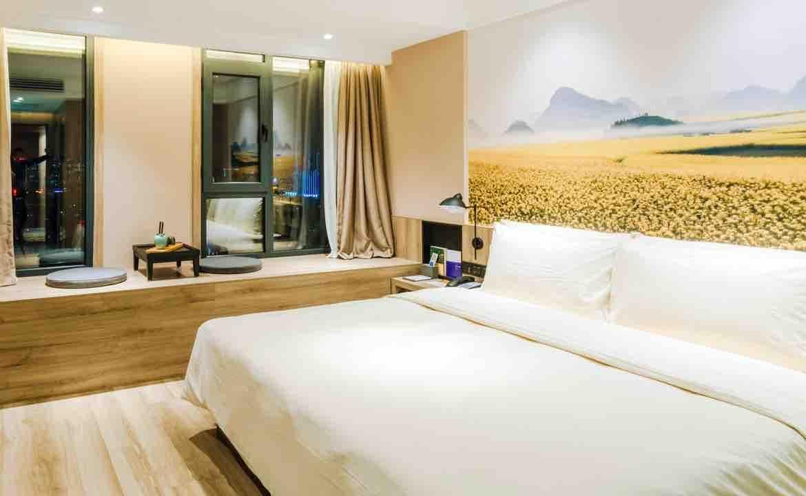 Atour Hotel Kunming Dian Lake