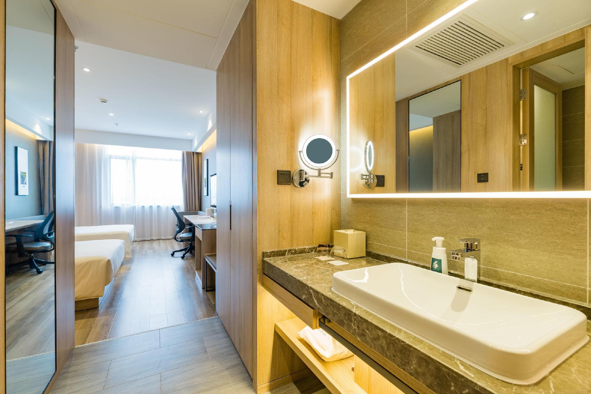 Atour Hotel Suzhou Wujiang Fenhu photo 2