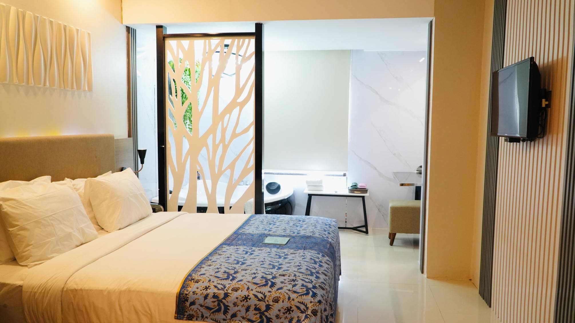 Verse Hotel Cirebon photo 2