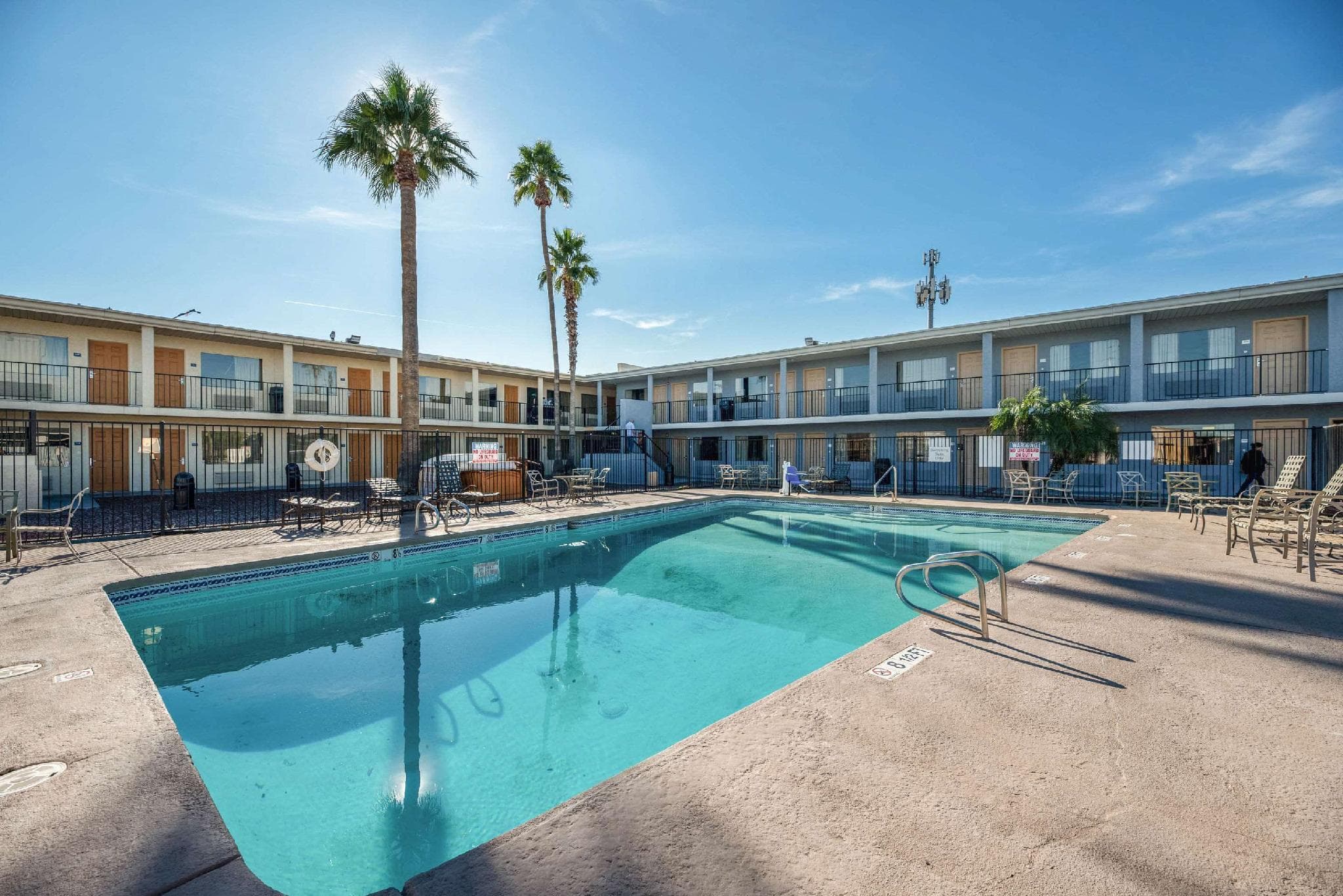 Econo Lodge Phoenix North I-17 photo 5