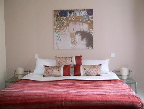 The Royal Hotel and Bar photo 4