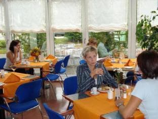 Globana Airport Hotel photo 2