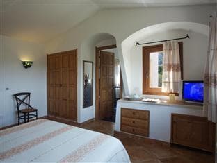 Hotel Arathena photo 2