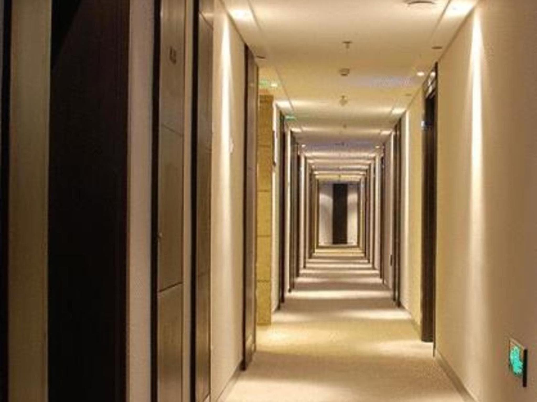 Housing International Hotel Qingdao photo 3