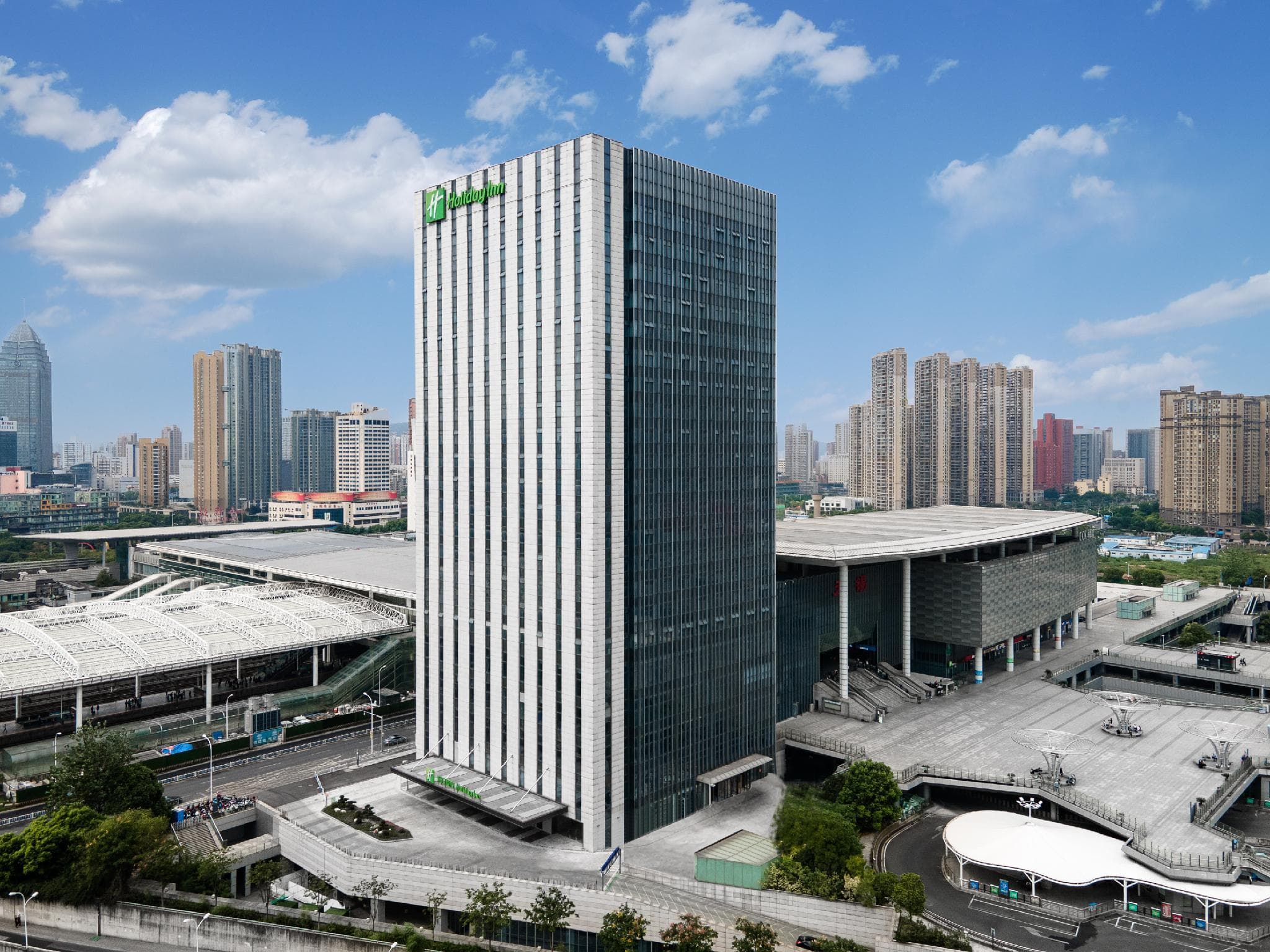 Holiday Inn Wuxi Central Station By IHG photo 3