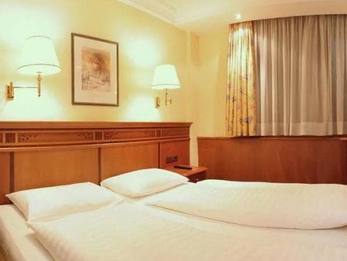 Hotel Mondschein photo 2