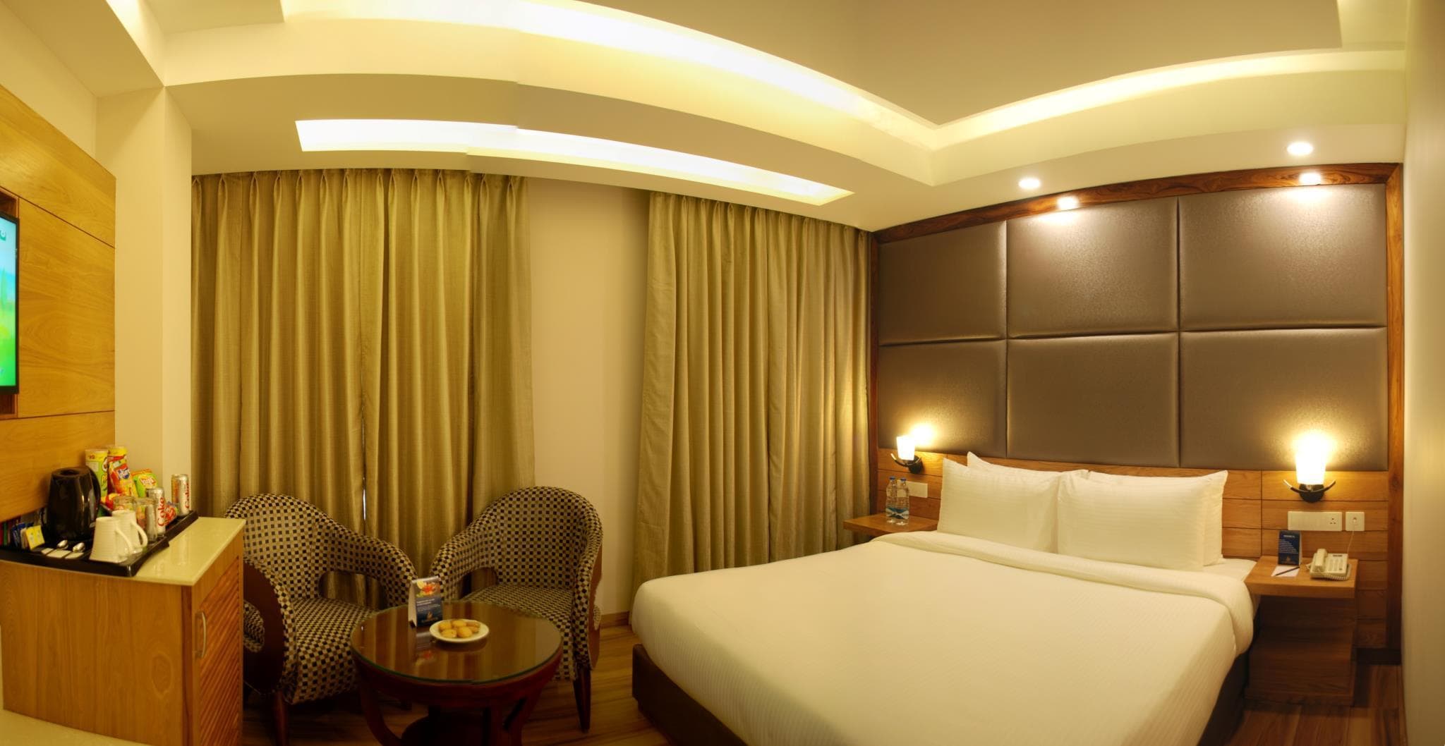Glades Hotel Mohali - Chandigarh photo 2