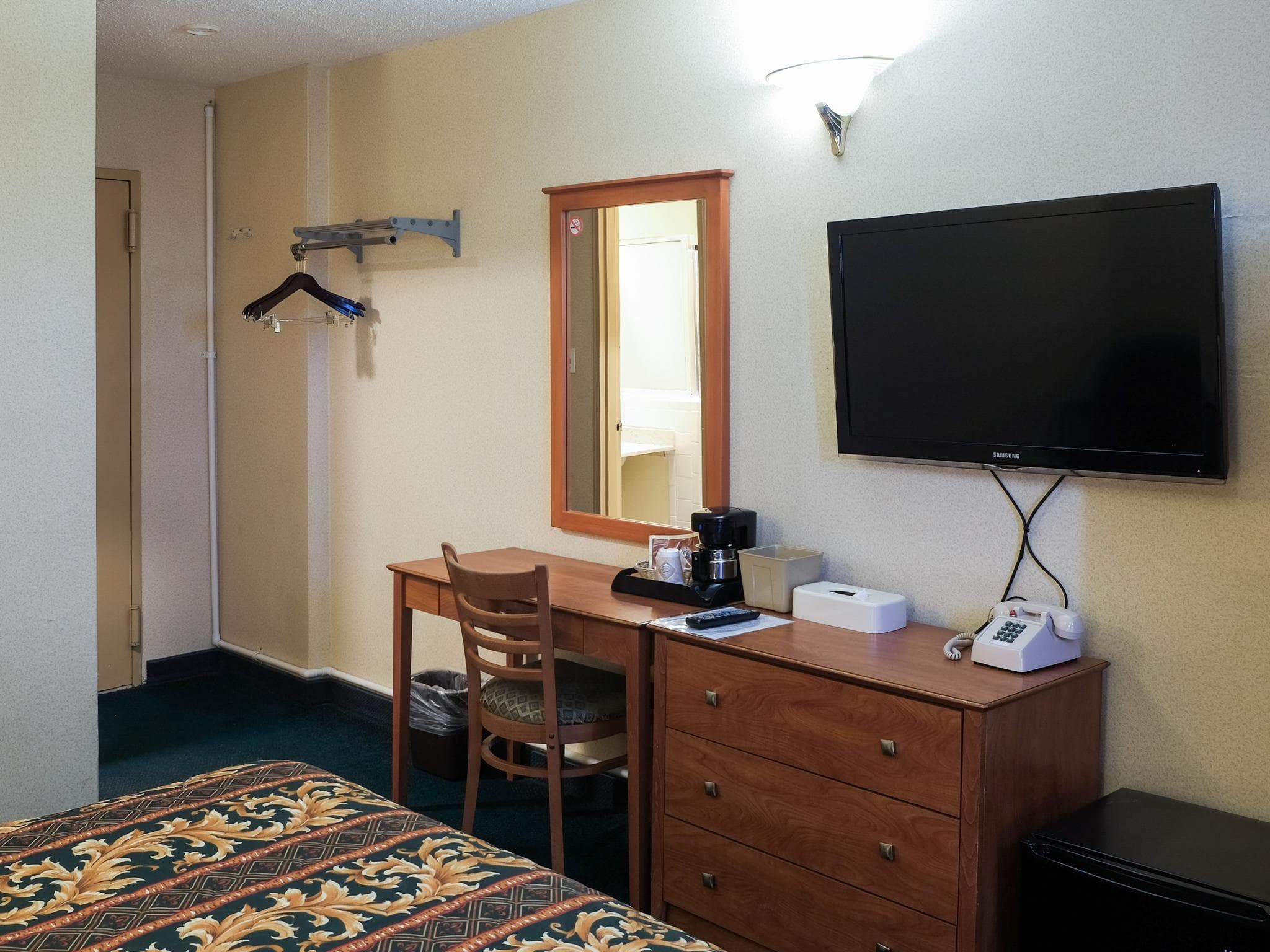 JFK Inn photo 2