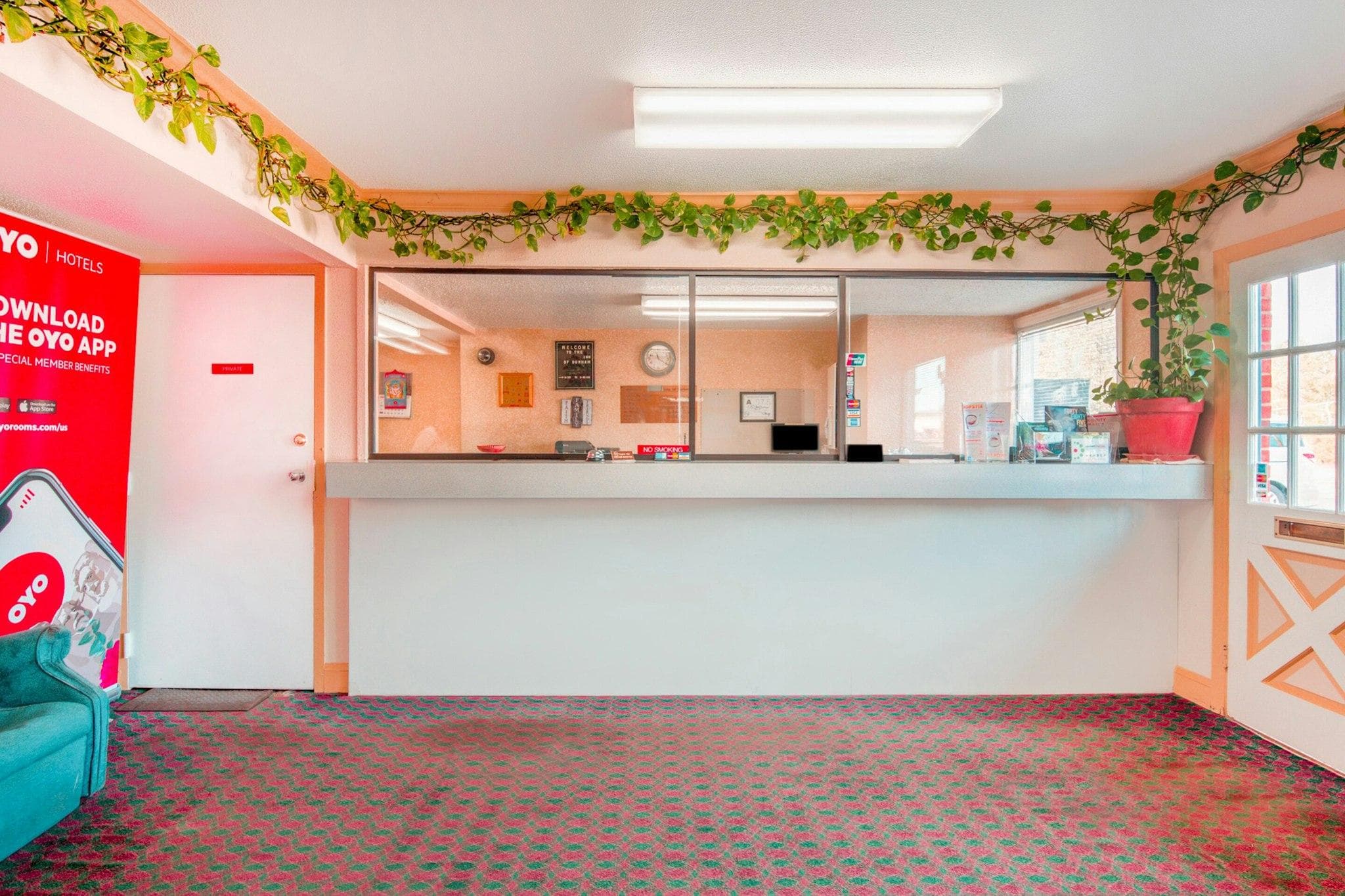 OYO Hotel Durham West Hills photo 5