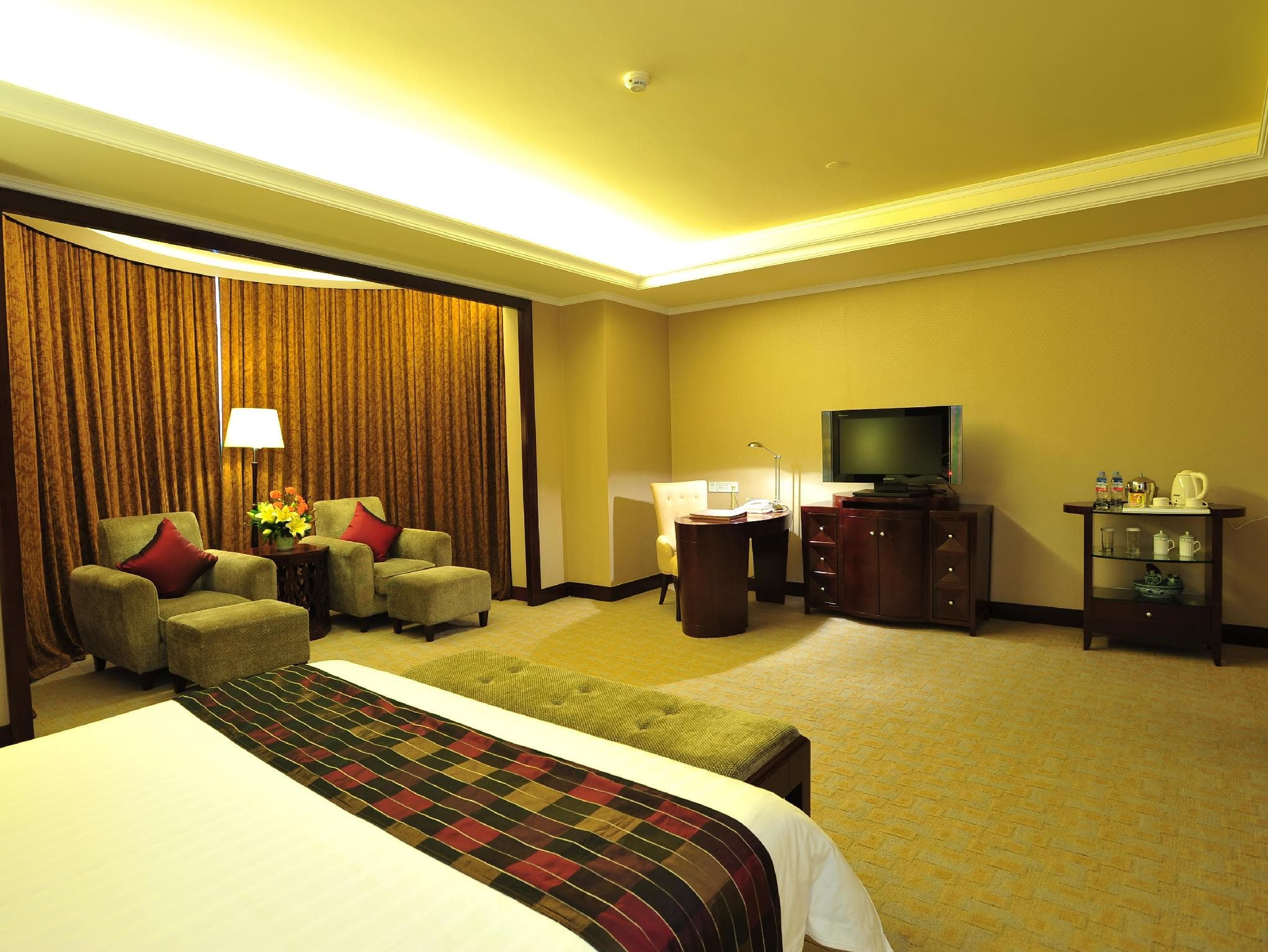 Royal Marina Plaza Hotel photo 3