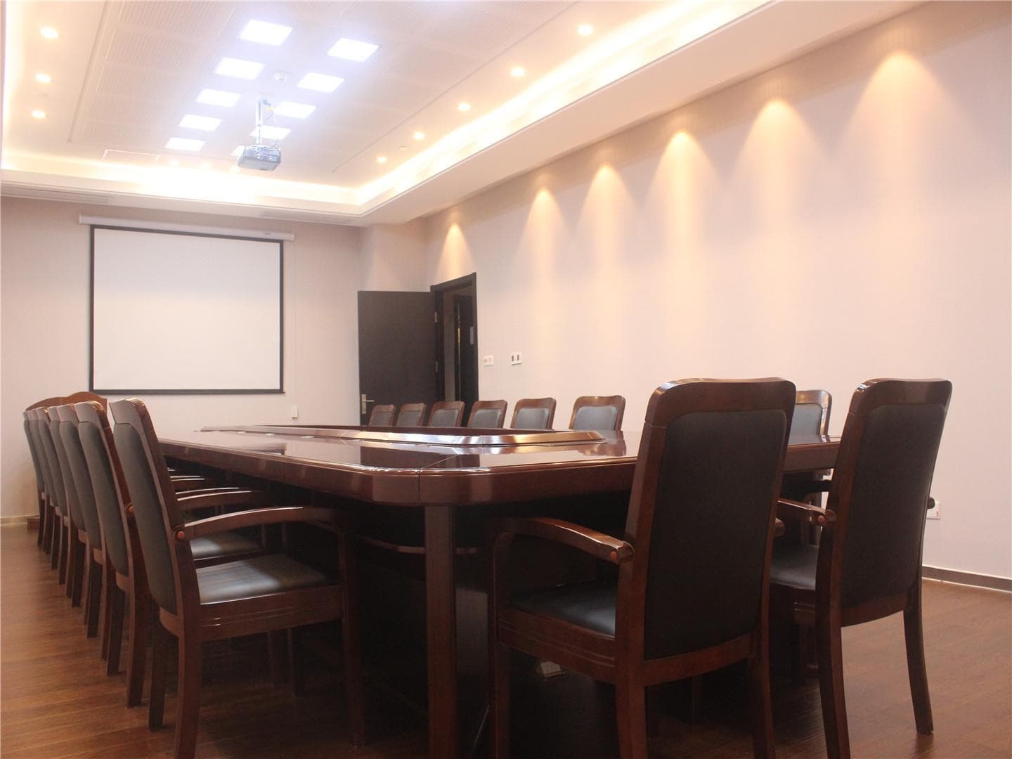 Orange Hotel Zhenjiang Railway Station Wanda Plaza photo 4