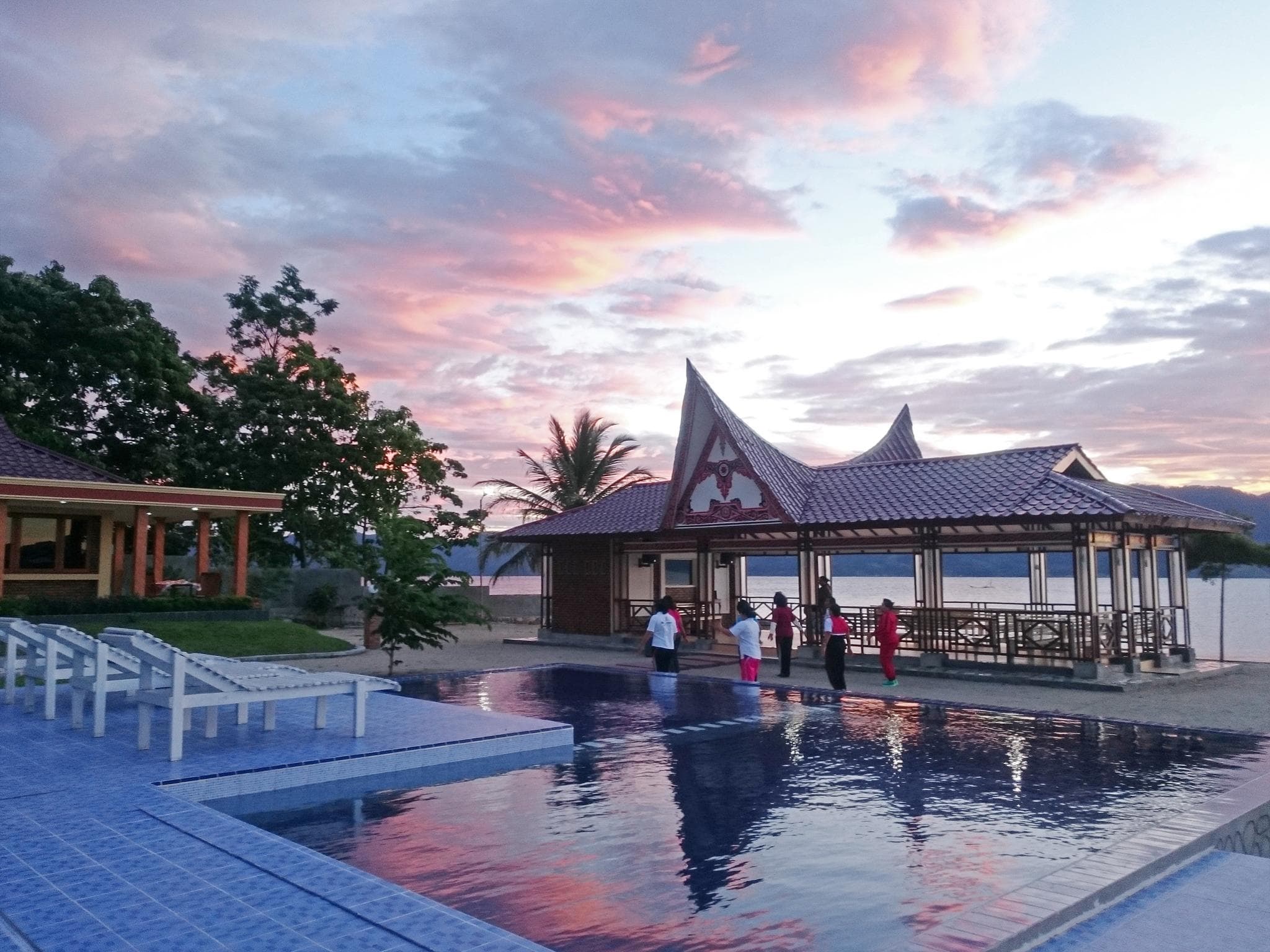 Rogate Beach Hotel photo 5