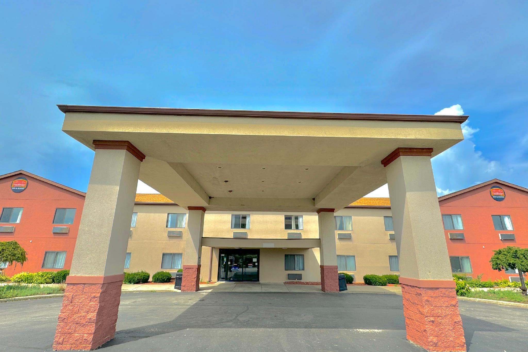 Fairbridge Inn & Suites Batavia - Darien Amusement Park photo 4