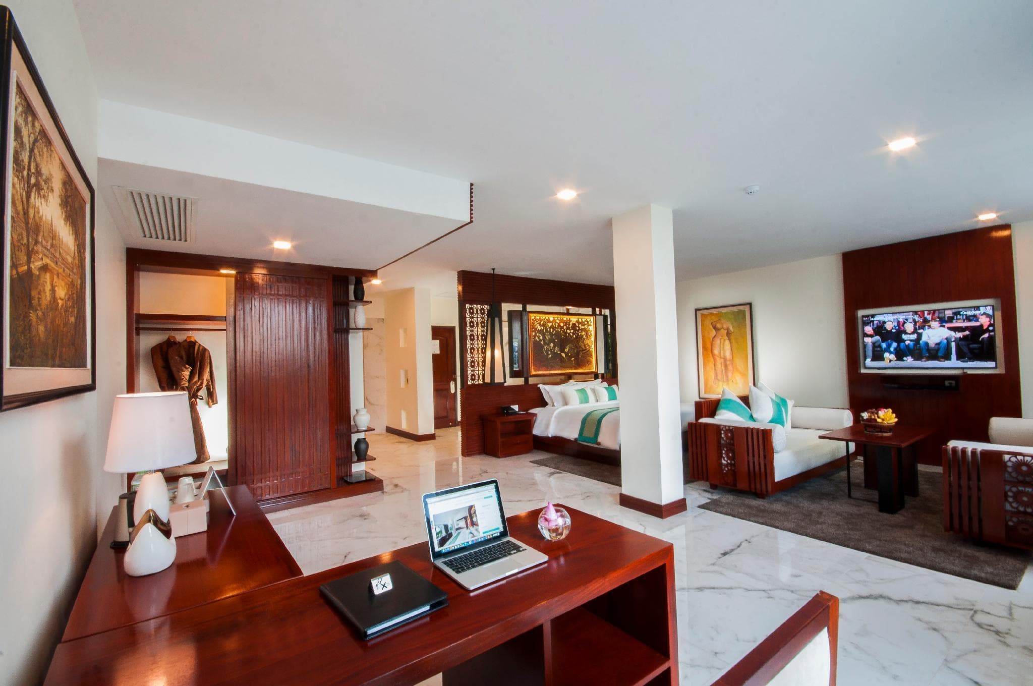 Lotus Blanc Hotel photo 2