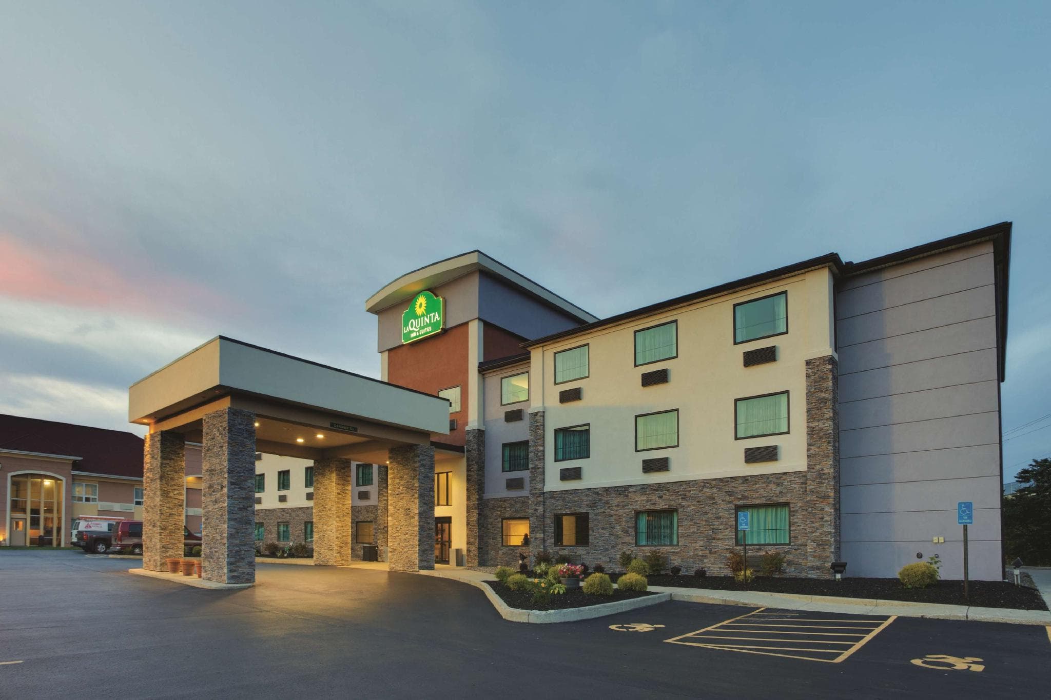 La Quinta Inn & Suites by Wyndham Batavia