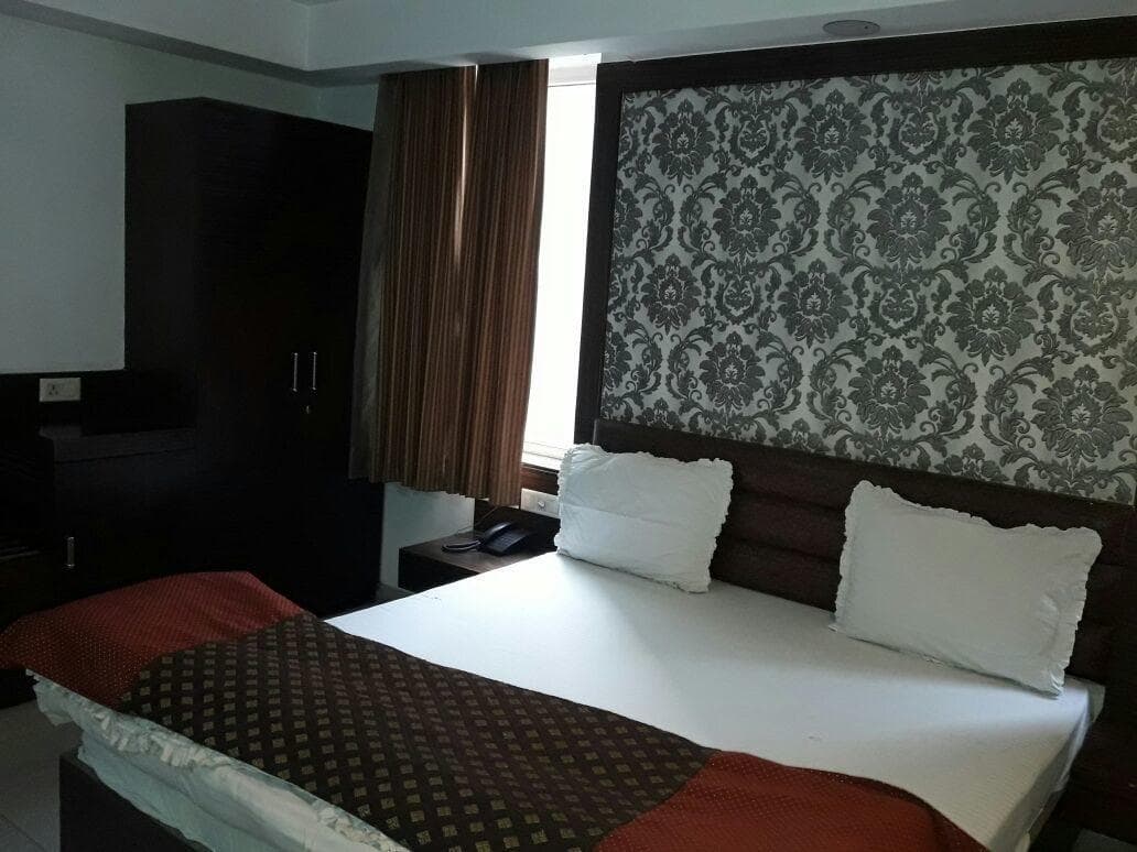 Hotel Parth Paradise photo 2