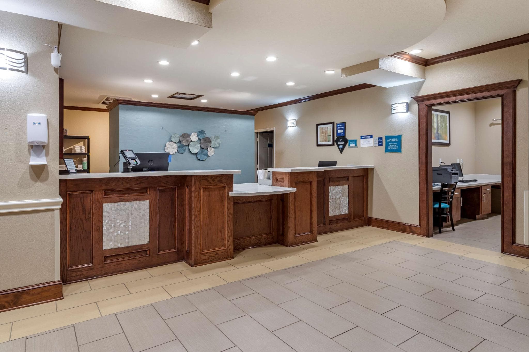 Best Western Plus Galveston Suites photo 4