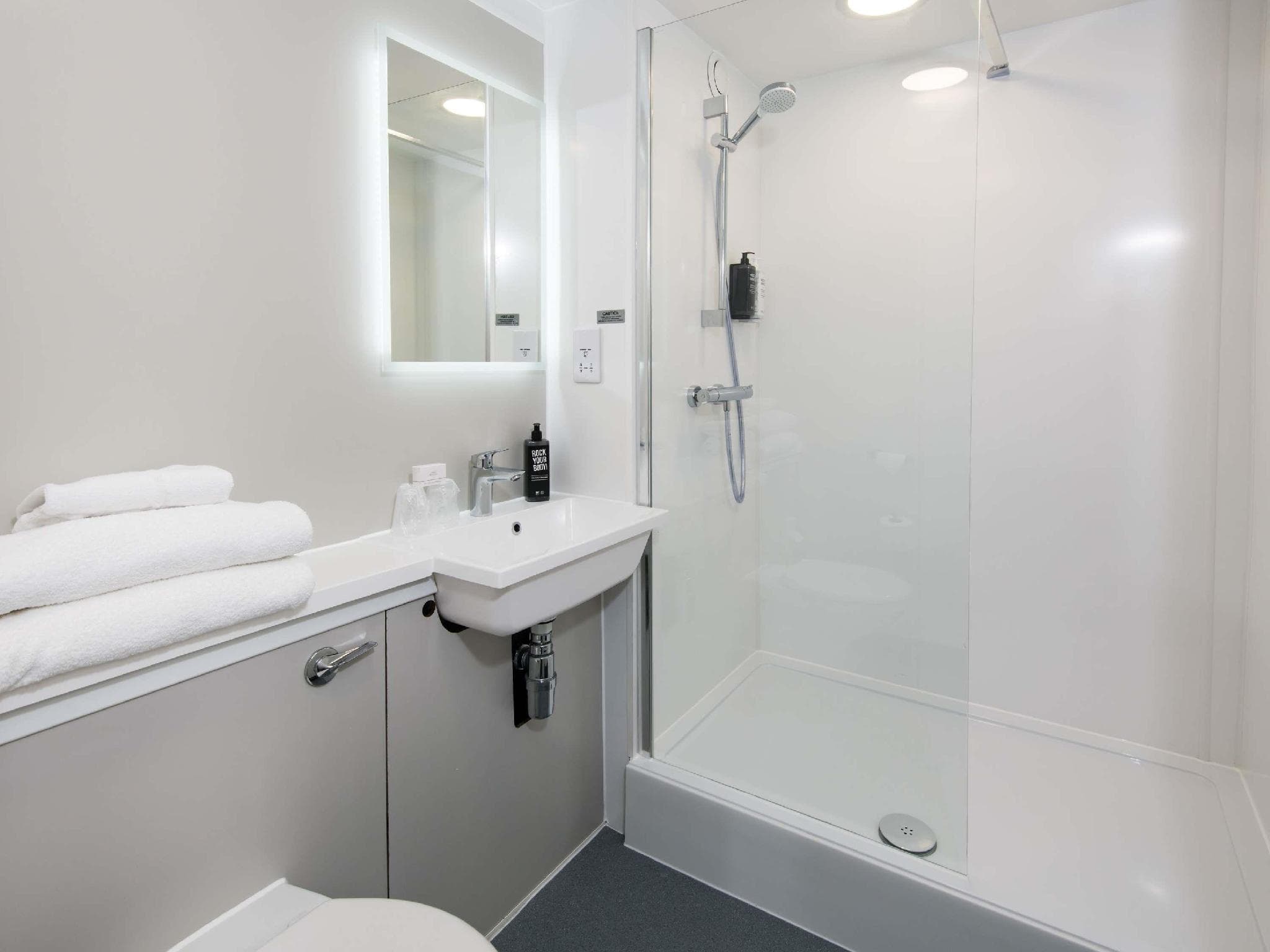 Ibis Plymouth Hotel photo 2
