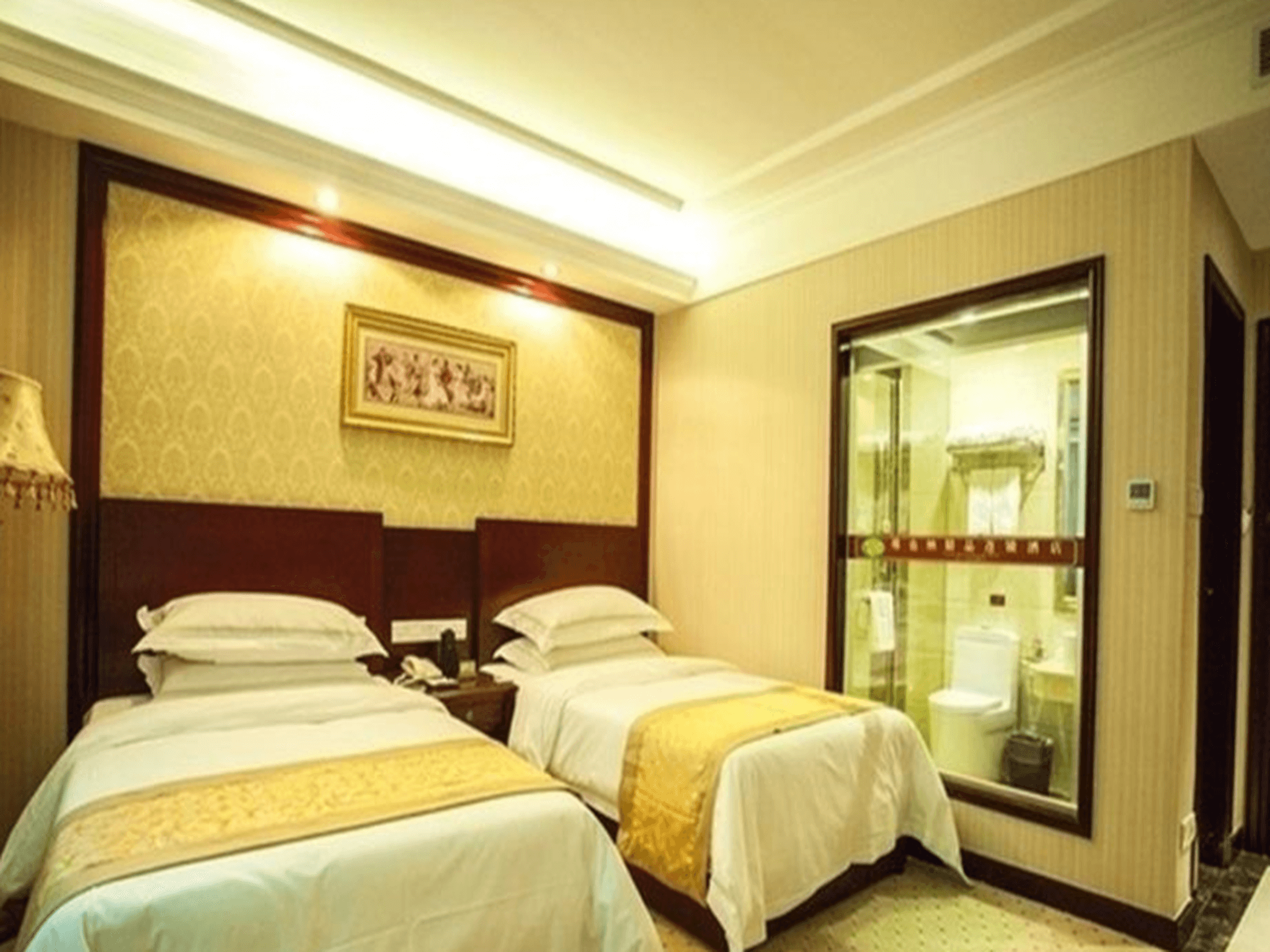 Vienna Hotel Jiangsu Danyang Railway Station photo 4