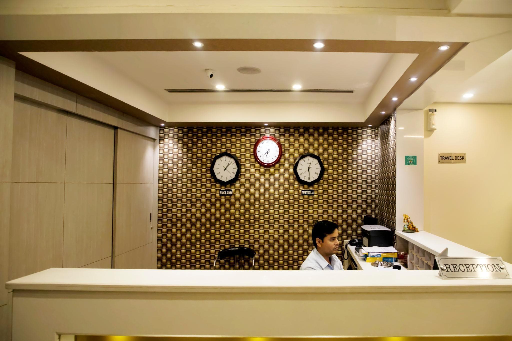 Hotel Ganges Grand photo 3