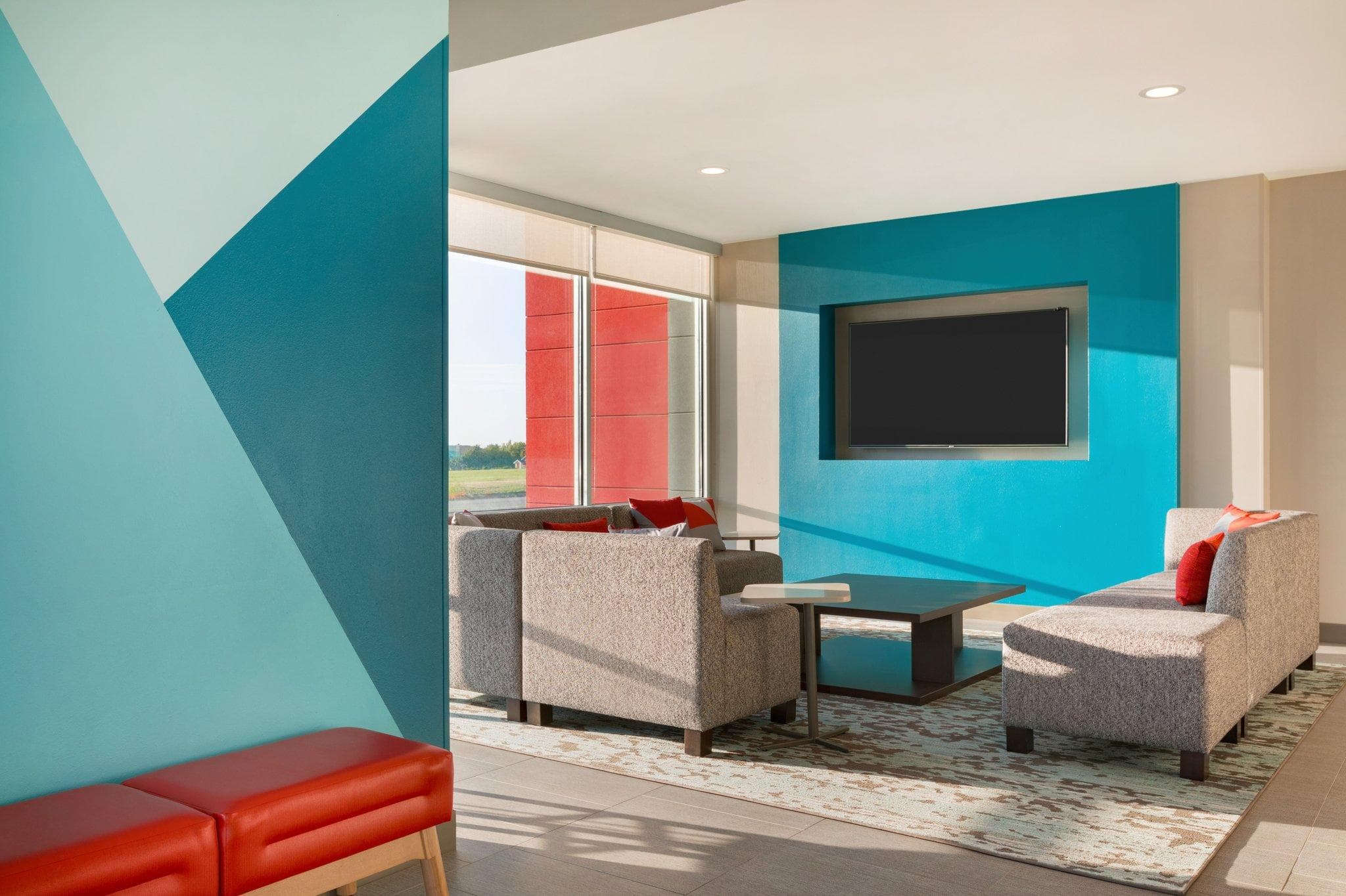 avid hotel Hattiesburg West By IHG photo 5