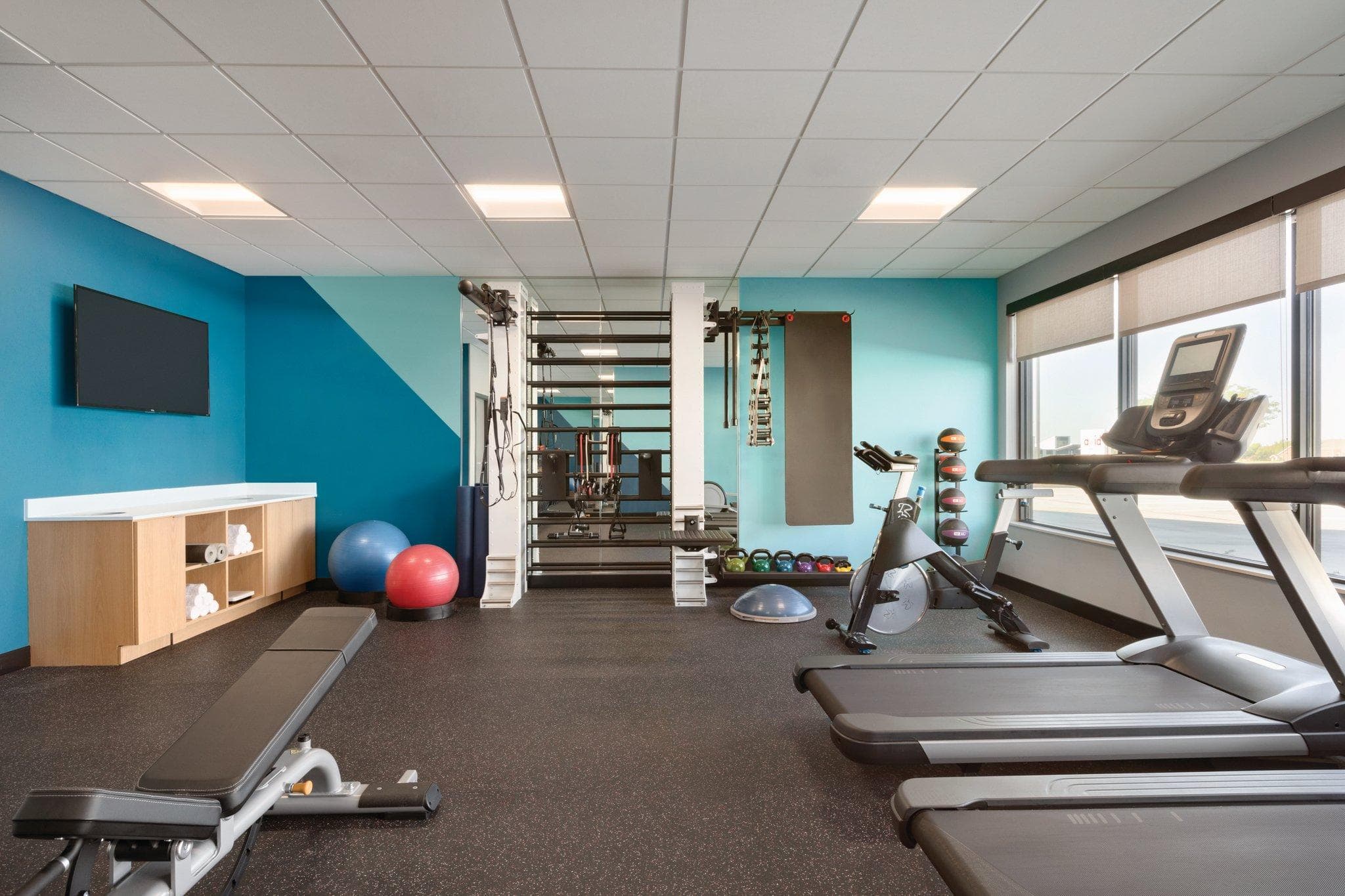 avid hotel Hattiesburg West By IHG photo 4