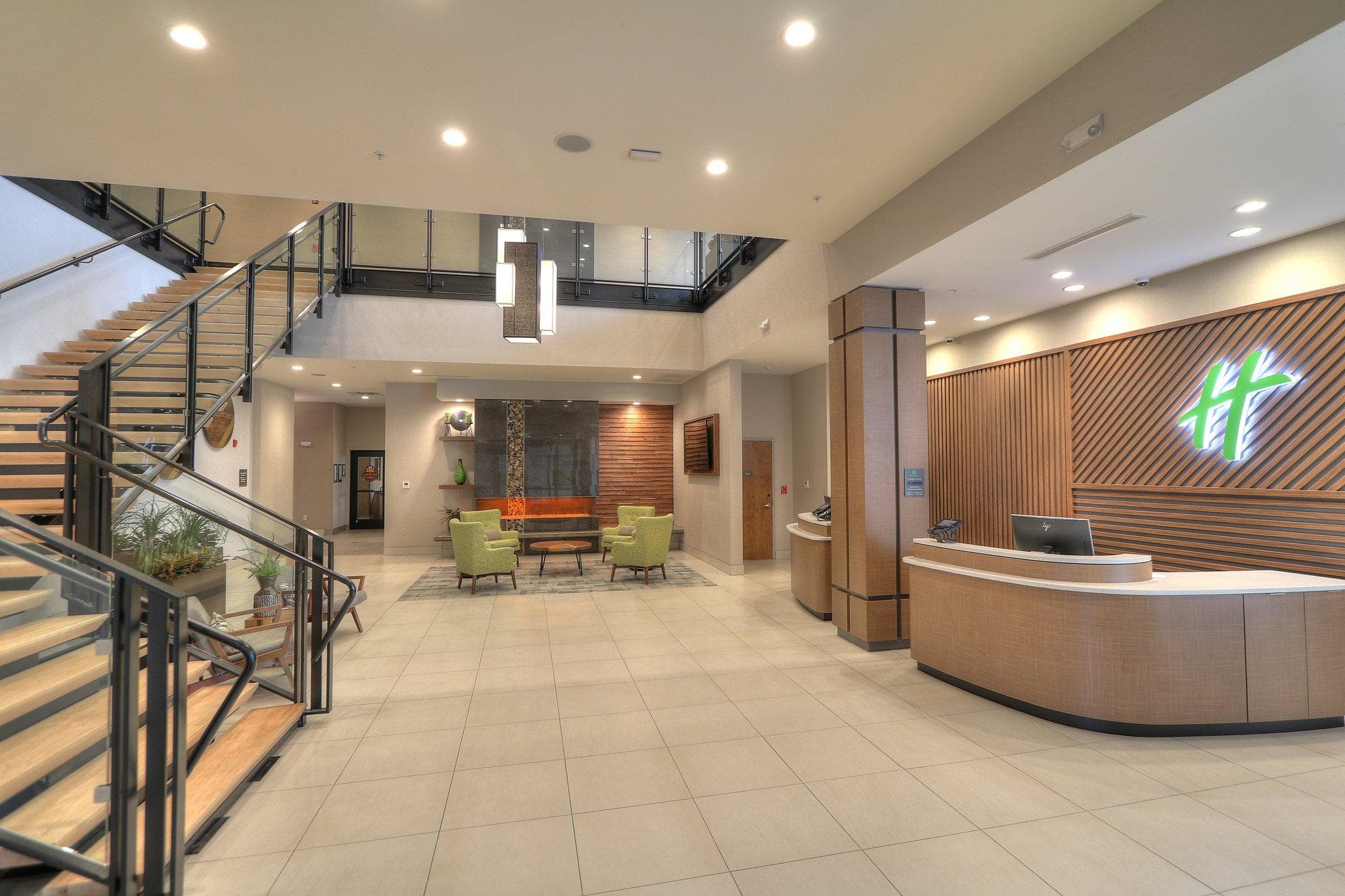 Holiday Inn & Suites Pigeon Forge Convention Center By IHG photo 5