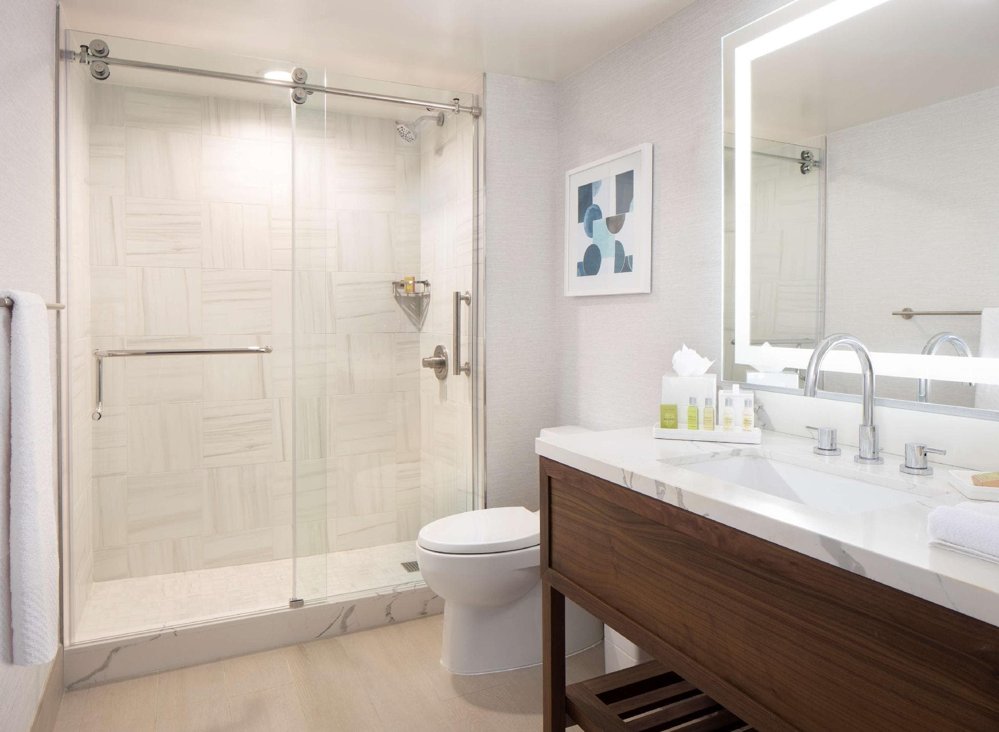 Hilton Santa Monica Hotel & Suites photo 2