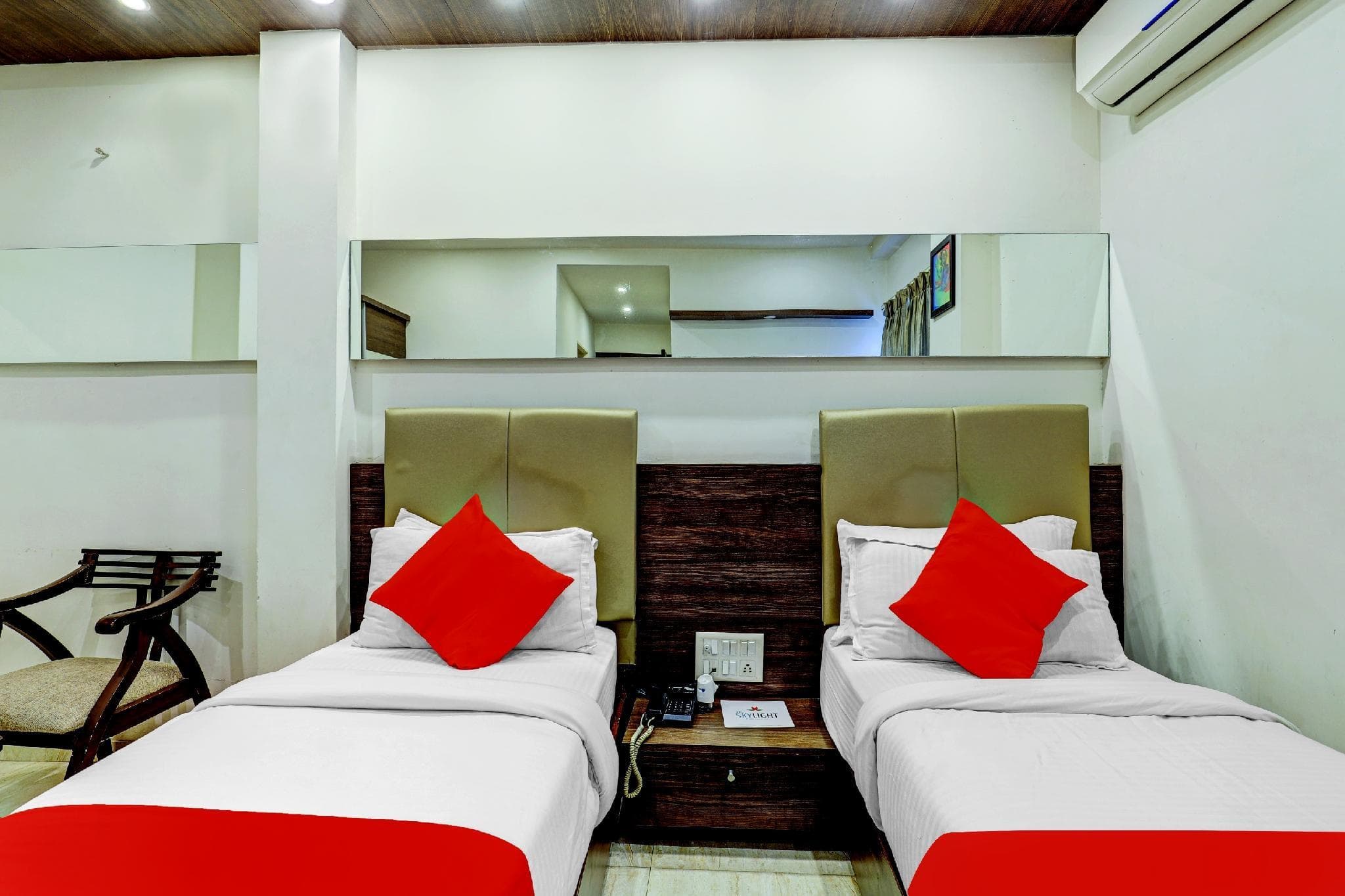 OYO 70229 Hotel Skylight photo 3