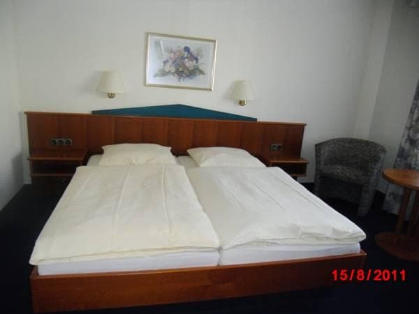 Centralhotel Ratingen photo 2