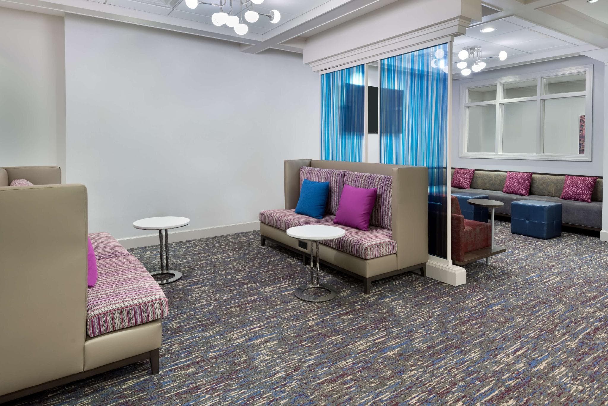 Hampton Inn & Suites Buffalo Downtown photo 4