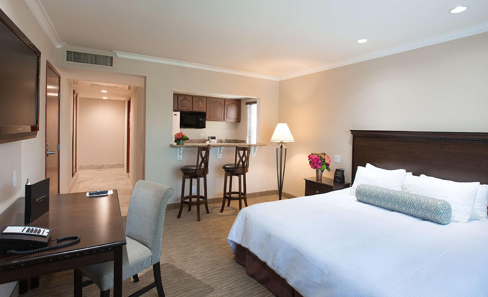 Coast Burbank Hotel photo 2