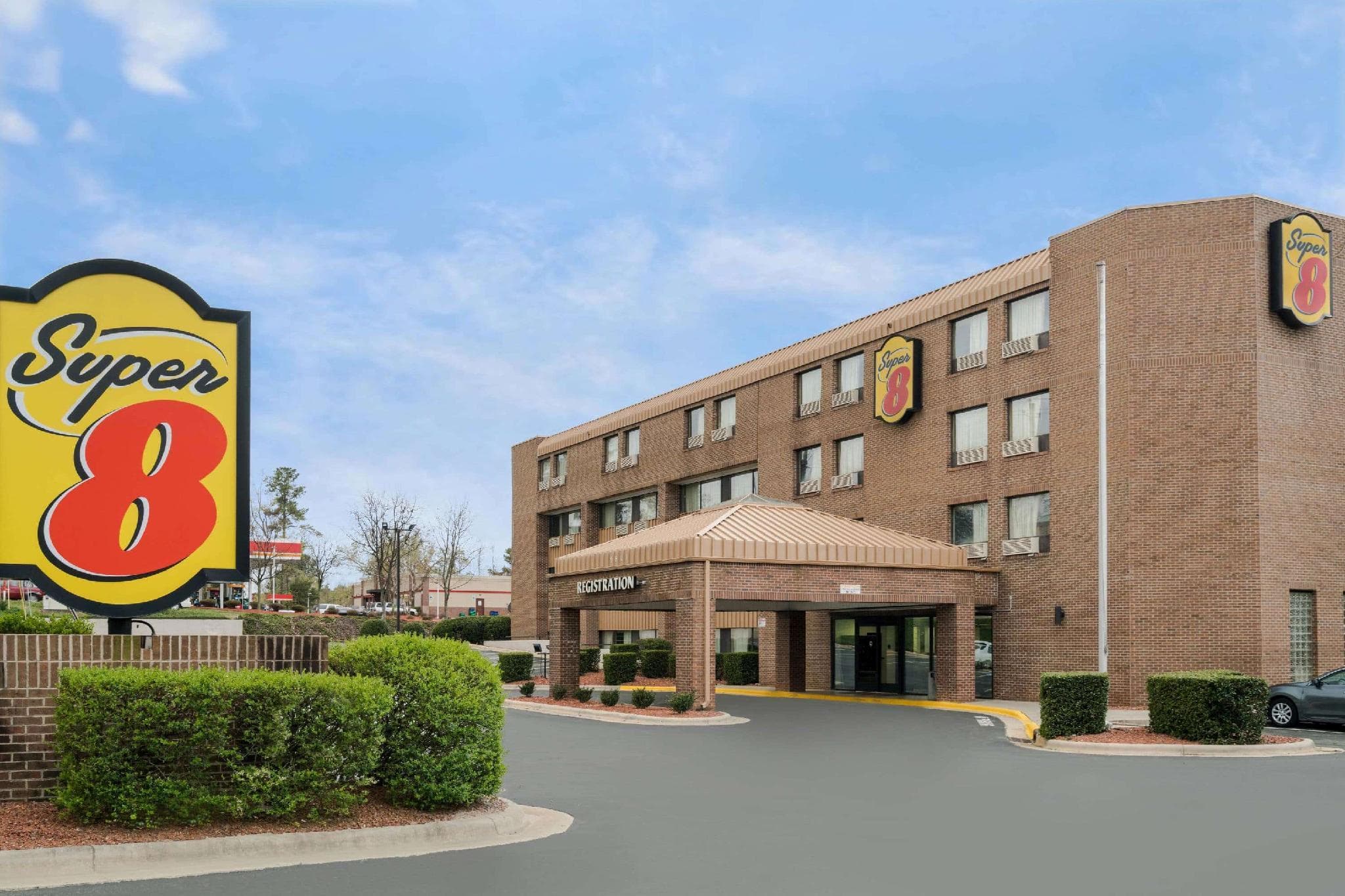 Super 8 By Wyndham Raleigh North East photo 3