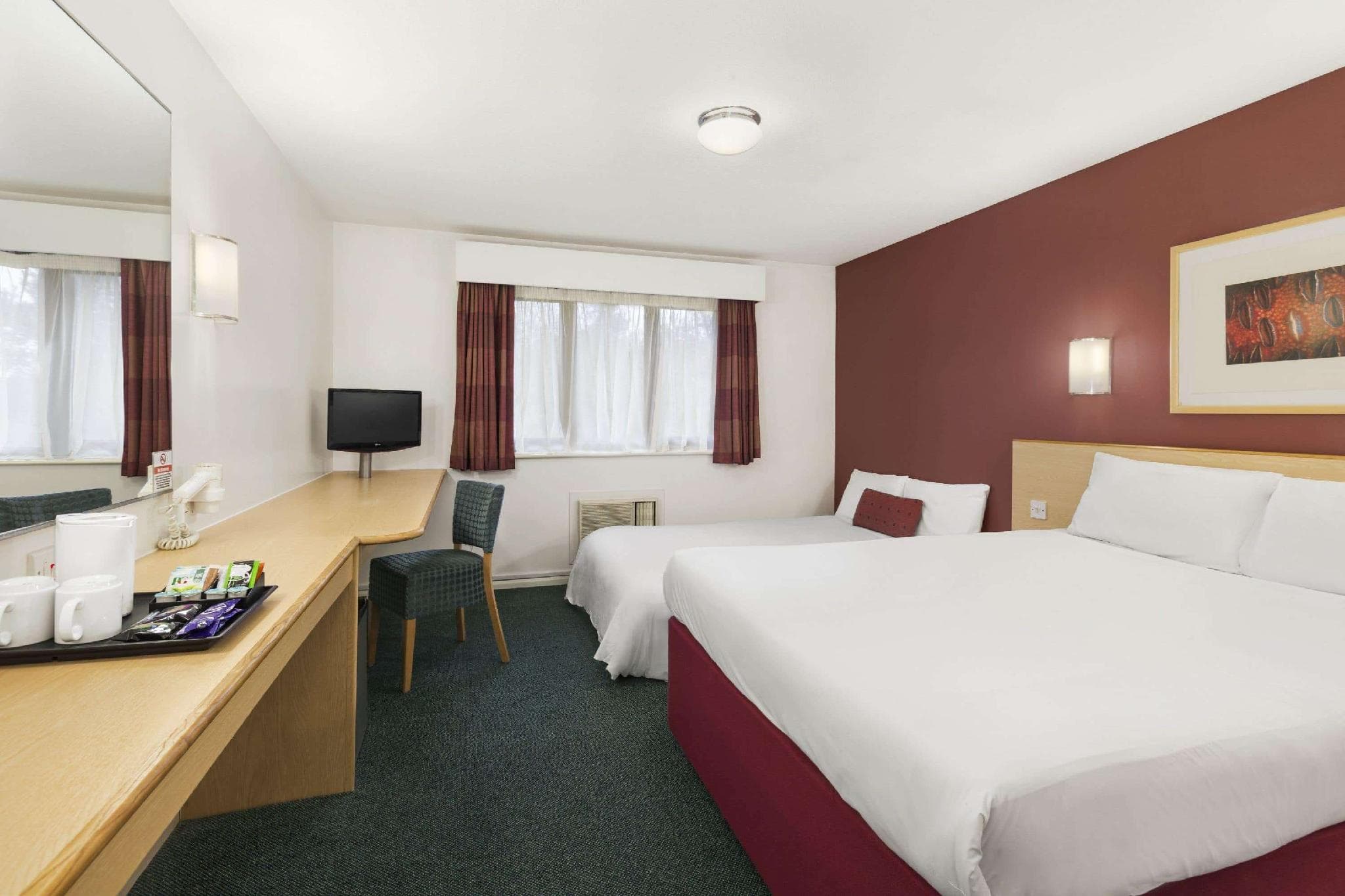 Days Inn by Wyndham London Stansted Airport photo 2