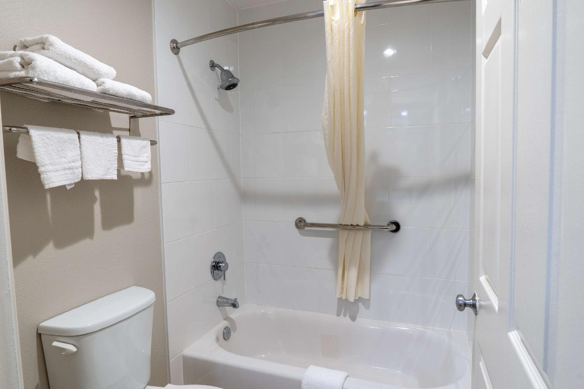 Best Western Paradise Inn photo 2