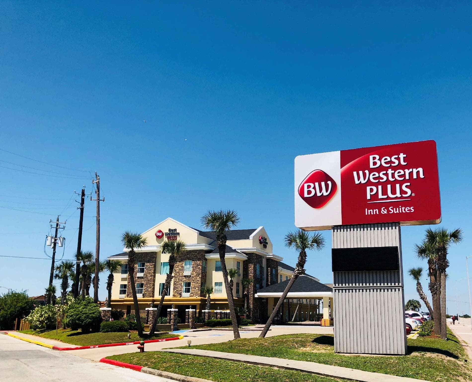 Best Western Plus Seawall Inn & Suites by the Beach photo 3