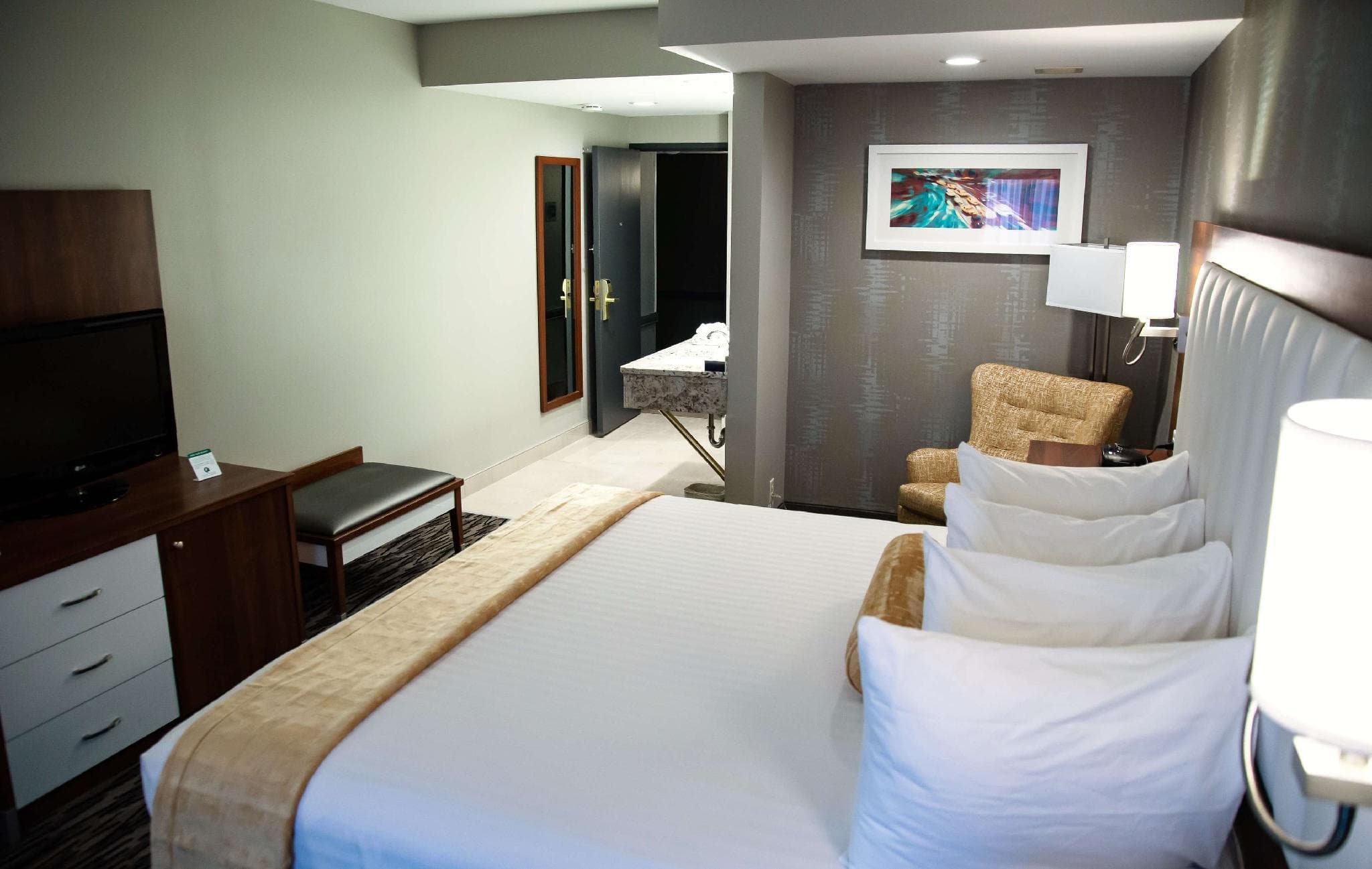 Best Western On The Avenue photo 2