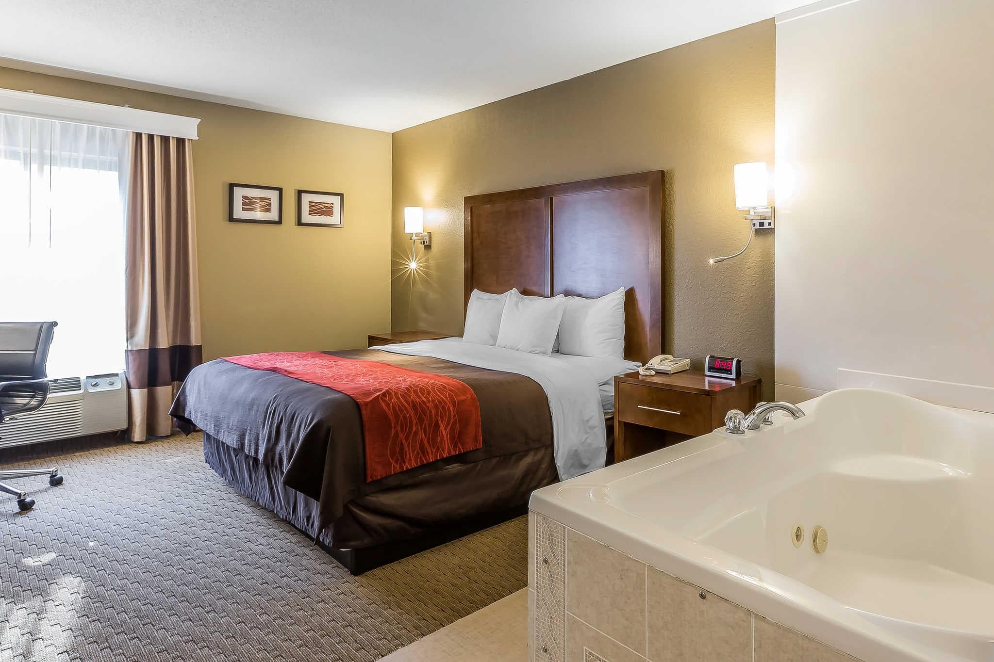 Comfort Inn & Suites Dalton West photo 3