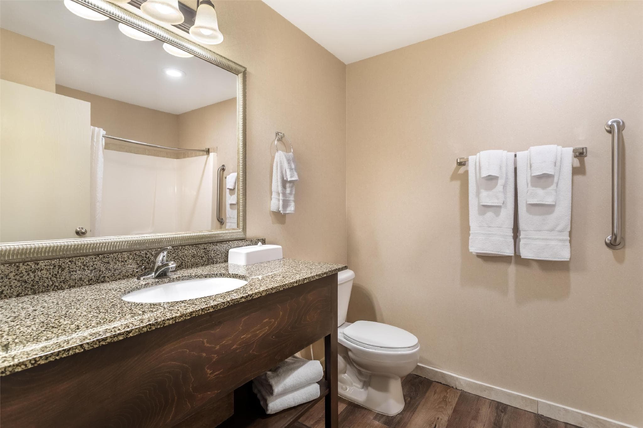 Best Western Plus Valdosta Hotel & Suites photo 2
