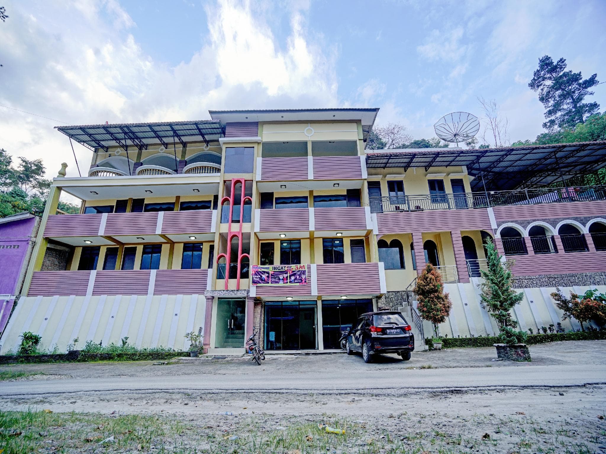 OYO 90331 Hotel Toba Shanda photo 3