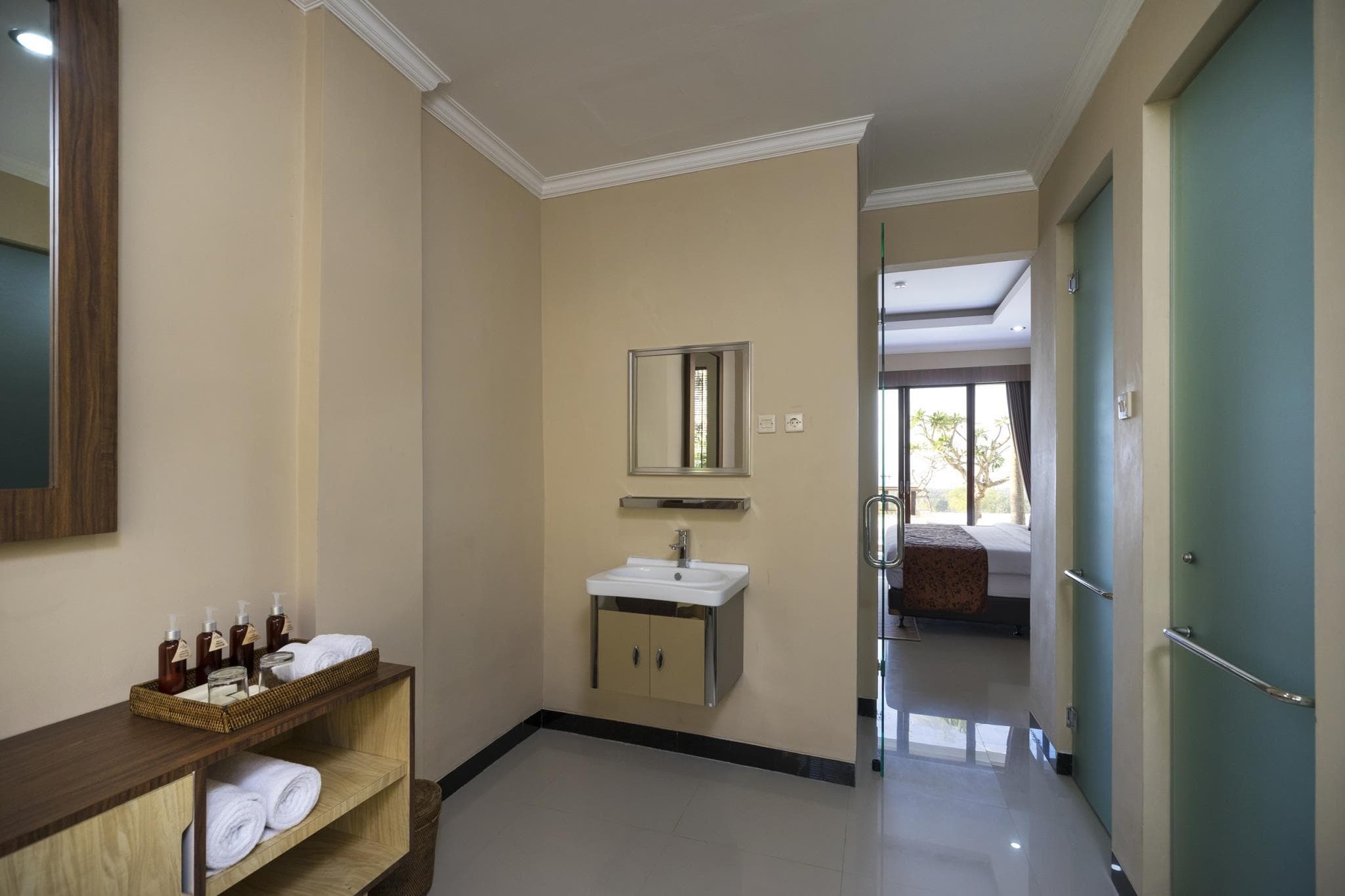 Semabu Hills Hotel Nusa Penida - Bali photo 2