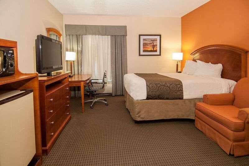 Wingate by Wyndham Hattiesburg photo 2