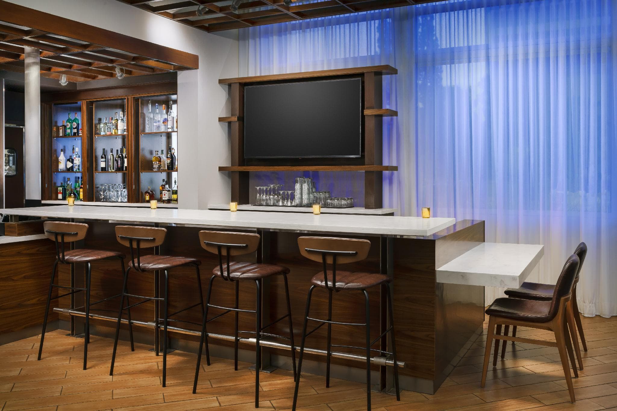 Courtyard by Marriott Los Angeles Woodland Hills photo 4