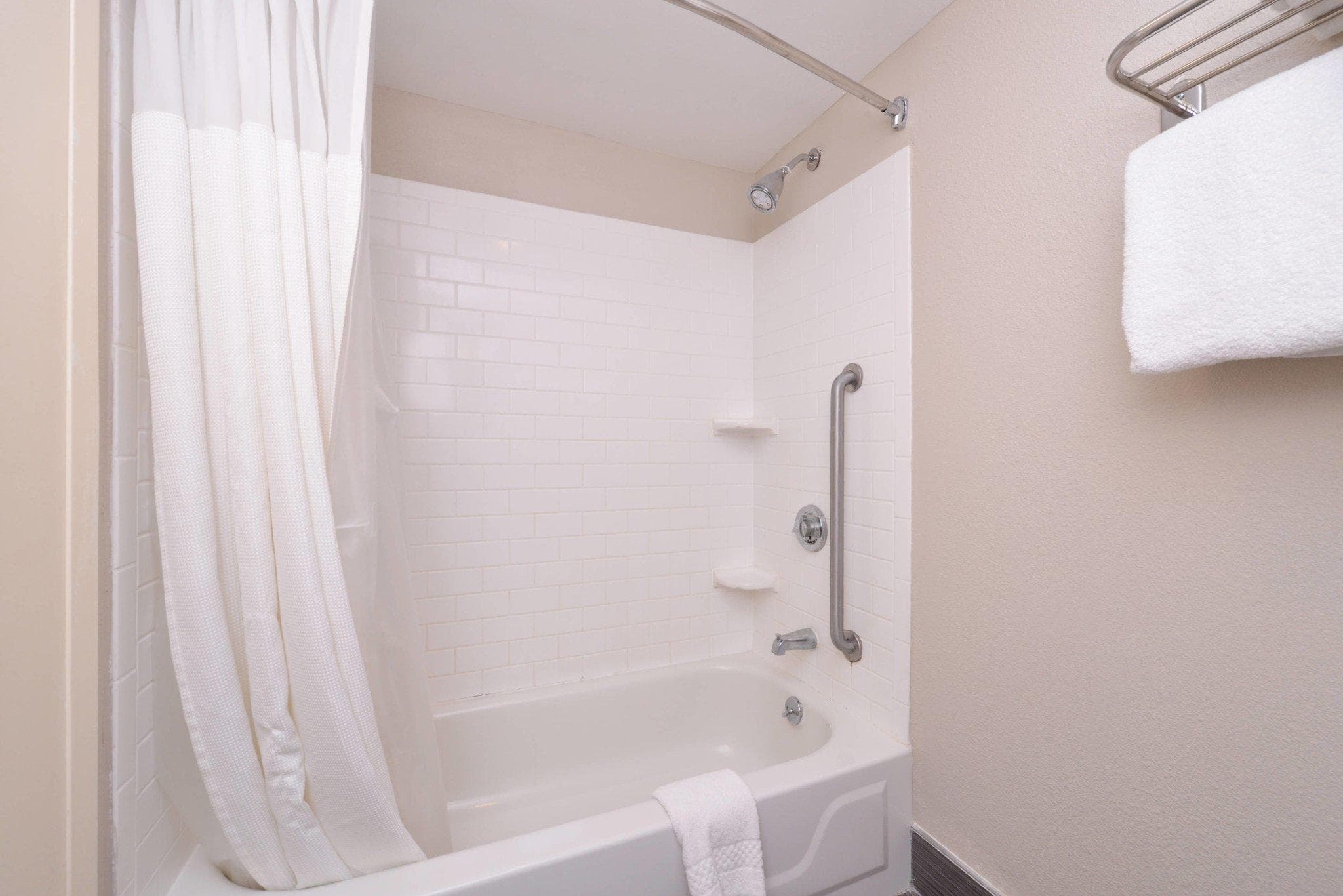 Fairfield by Marriott Inn & Suites Hattiesburg photo 5