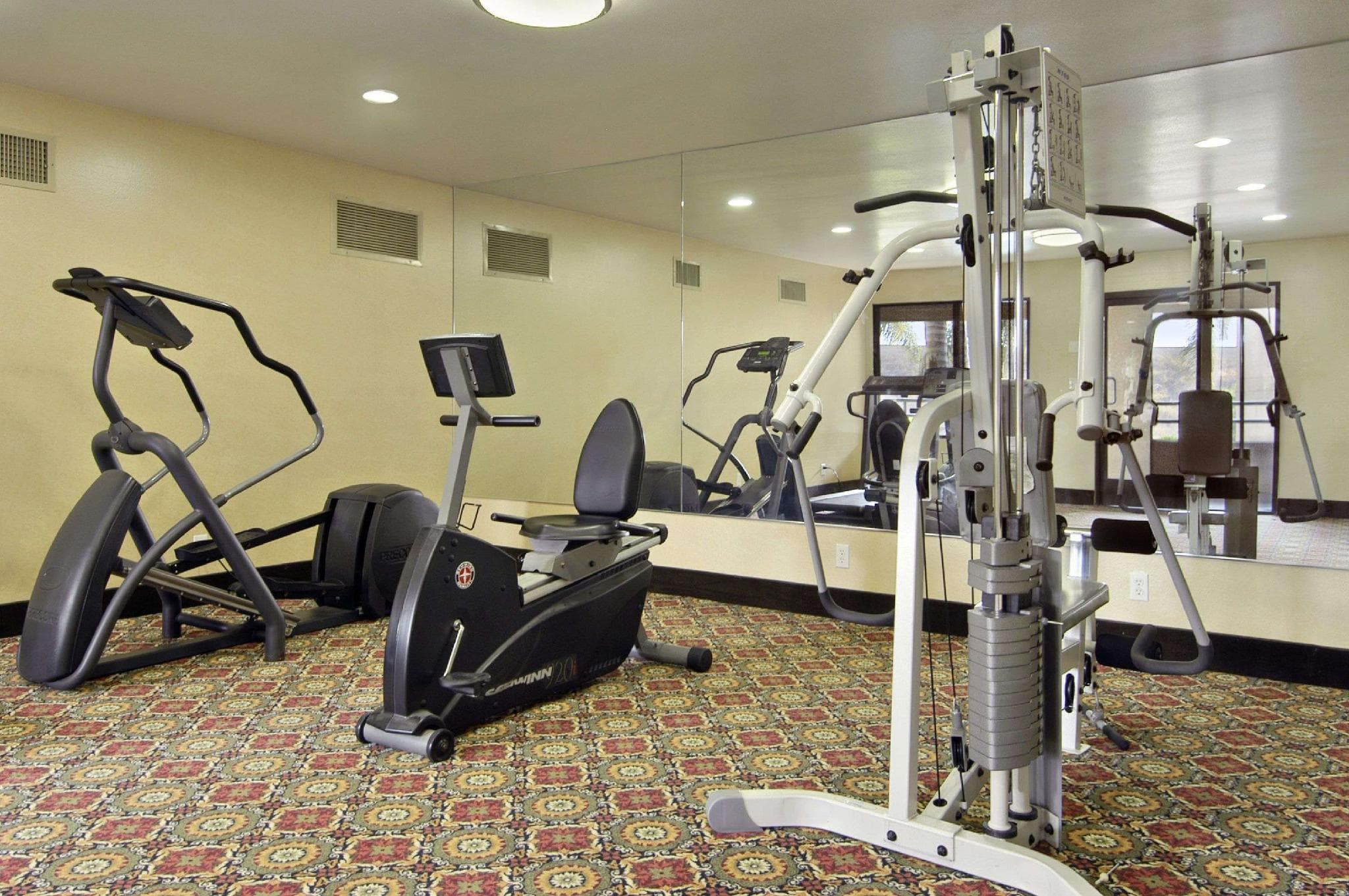Travelodge by Wyndham Commerce Los Angeles Area photo 5