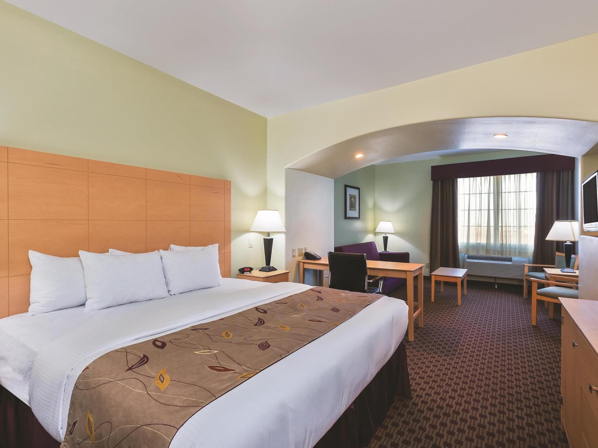 La Quinta Inn & Suites by Wyndham Odessa North photo 4